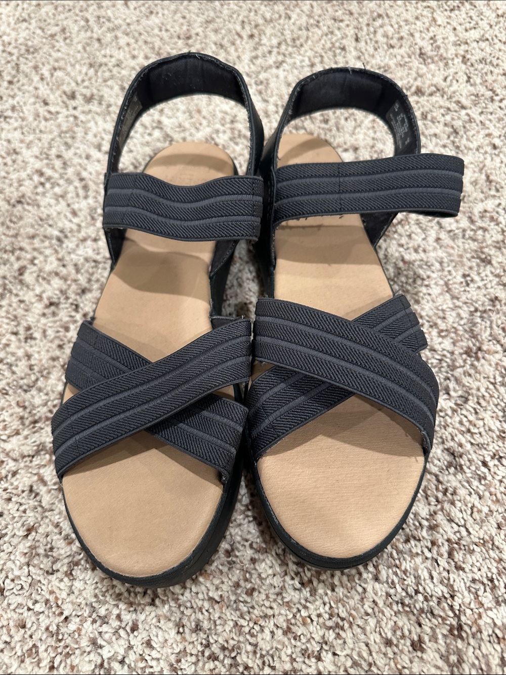 Sperry Black Crisscross Elastic Strap Sandals